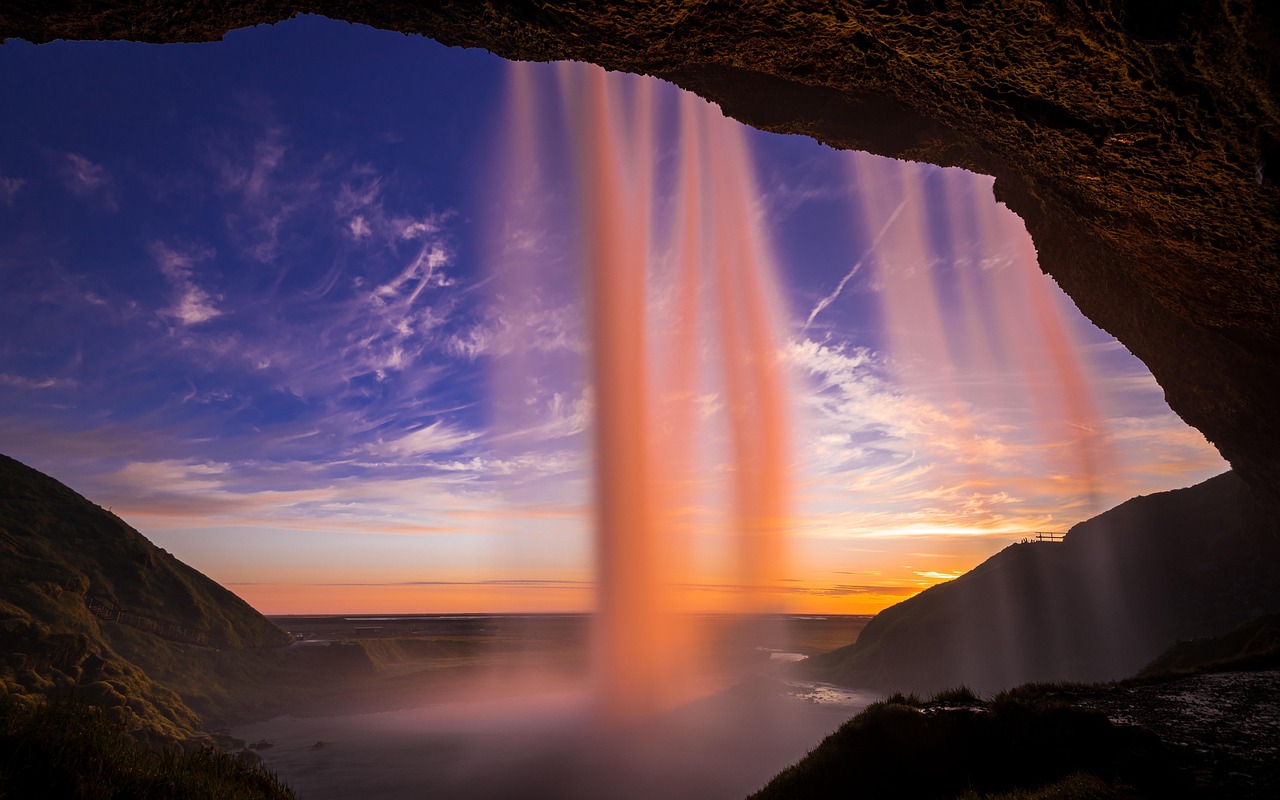 Voyage en Islande : classement des agences de voyage spécialisées, du sur-mesure au circuit en groupe